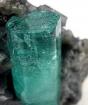 Emerald stone properties.  What do emeralds look like?  Types of emeralds What is another name for emerald?